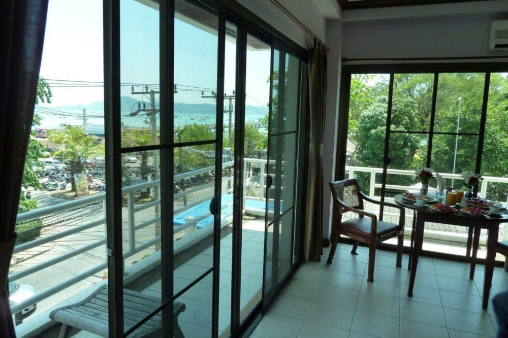 Supergreen Hotel Chalong Exterior photo